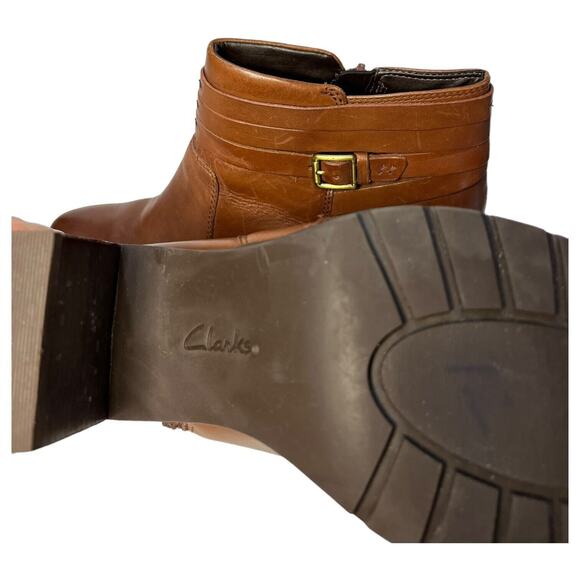 Clarks Artisan Boots Womens 10 Leather Malvet Maria Ankle Bootie Brown - Picture 9 of 15